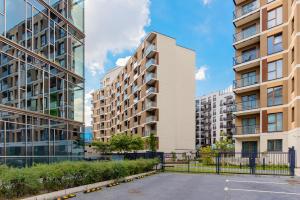 Mokotów Business Centre Apartment Domaniewska with Balcony by Renters