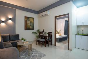 BedChambers Serviced Apartment, Medicity