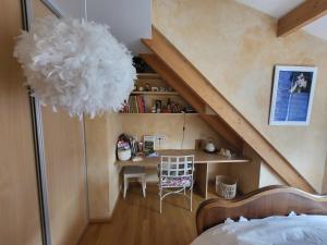 B&B / Chambres d'hotes Poesie en partage : Chambre Double avec Salle de Bains Commune