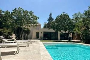 Villa avec Piscine et Spa - Coursan