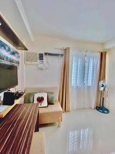 Nice location in the persimmon condo