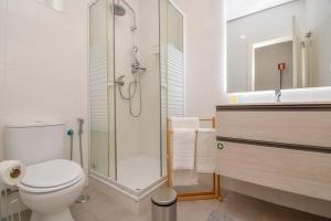 Acolhedor Apartamento de 1 Quarto com Terraço