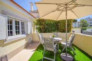 Apartamento elegante com terraço - 800 metros da praia