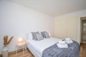 Apartamento elegante com terraço - 800 metros da praia