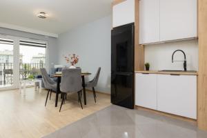 Modern Praga Apartment with Parking near the Warsaw ZOO by Renters