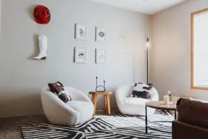 Laid-back - Industrial Chic - Game room - Арбор