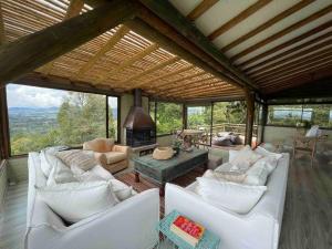 LAS NUBES - Donde la energía fluye, el alma se cura