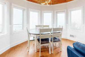 Bernis Ocean View Castle - The Crows Nest