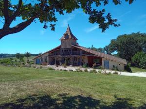 B&B / Chambres d'hotes Ferme ahoco chambre d'hotes residence d'artistes : photos des chambres