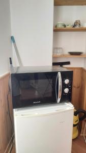 STUDIO RUE GAUTHEY PARIS 17