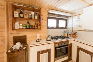 Casale Viozzi - Casa Vacanze con piscina nelle Marche