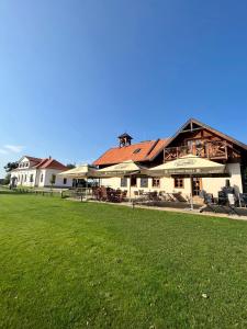 Zámeček - Chateau Lány - Depandance Stroodel