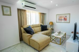 Quiet Marble Apt with Free Parking Spot Old Town