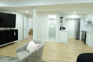 Spacious 2-Bed-Room near Yonge & Major Mackenzie