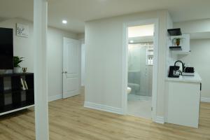 Spacious 2-Bed-Room near Yonge & Major Mackenzie