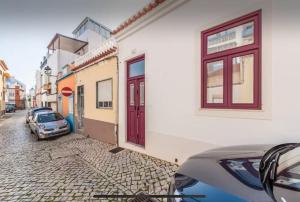 Traditional townhouse with private patio and pool