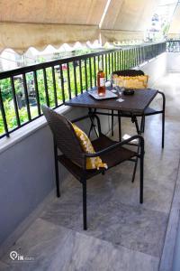 Sophias - Central Apartment Near Egaleo Metro-Athens