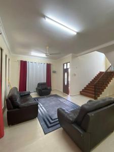 Sejati KB Homestay 4 BEDROOM