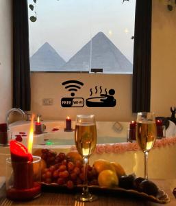 Pharaoh pyramids room