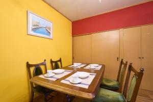 Total 107square meter 4min to nearest staion Max16pp