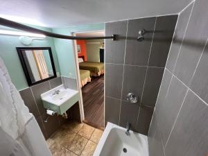 Town & Country Motel