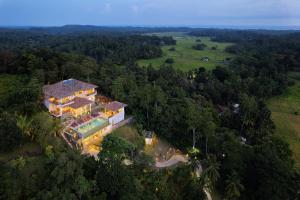 The Divine Villa