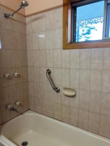 Barrasss John Bright Motor Inn