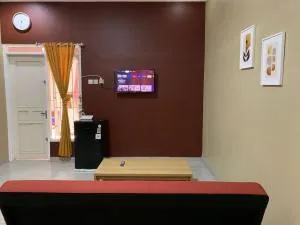 Simple Home near Baturraden - 巴图拉登