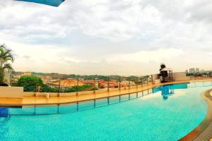 Lovina 20-12B Formosa Residence