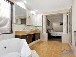 Canal Escape in Wannanup