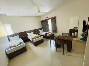 Hotel Royal Inn Lodge Dharwad