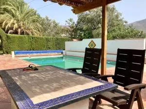 Alpujarra garden oasis - Los Tablones