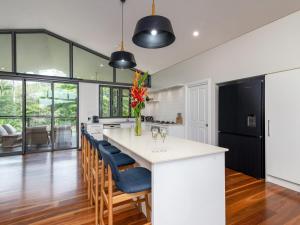 Port Douglas Valley Magic