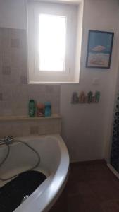 Maisons de vacances Le Clos de Fanny - Belle longere charentaise : photos des chambres