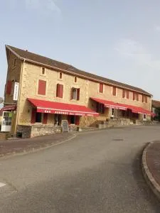 Auberge des Arènes - 米格龙