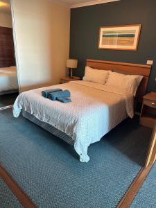 AAA-The Entrance Private Water Front 1 bedroom appartment at the Oaks