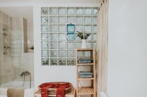 1880 HAROs OLD TOWN HOUSE