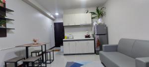 Dracarys Place 2 Condo with Balcony Unlimited Wifi LapuLapu City view