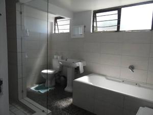 7 George Hulett House