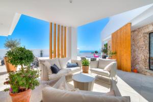 Luxury stay in Villa Capellania.