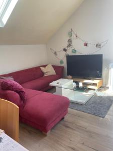 welcome home, best price , fast wlan, Netflix, washing, drying, big tv, space, free parking, 4big rooms 100m2, nice smoking place outside come on, try out and visit us