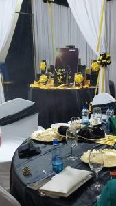 Two Oceans Hotel Voi