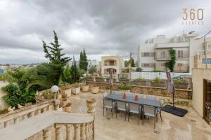 Spacious 4BR Oasis in the Heart of St. Julians by 360 Estates