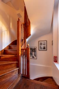 The Wanderlust - 1 Bedroom Apartment l Sleeps 4 with Sofa Bed l Central Location, Free WiFi, restaurant and Tesco nearby l Perfect for Business & Leisure Travelers l