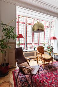 Veeve - Classical Features in the 9th