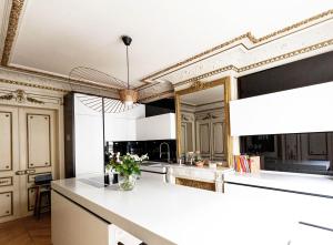 Veeve - Classical Features in the 9th