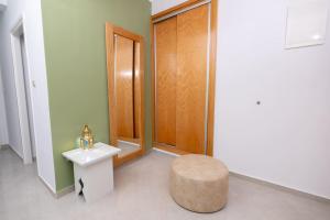 Tradition Meets Modern: 2BR Flat in Rabat Hassan