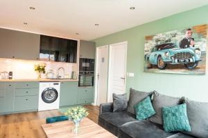 2-Bed Apartment - Sleeps up to 4 AirCon