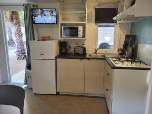 Campings Mobilhome 6 personnes camping le Bosc : photos des chambres