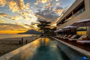 Duke Beach Hotel Maresias - 朱奎